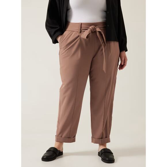 ATHLETA Cardiff Tie Waist Tapered Lightweight Pant Rustic Beige Tan Sz 18 NWT B4 - Picture 5 of 5